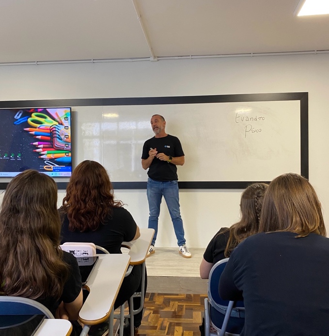 Jovens em uma roda de conversa.